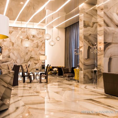 Royal Tulip Achrafieh Hotel Beiroet Buitenkant foto
