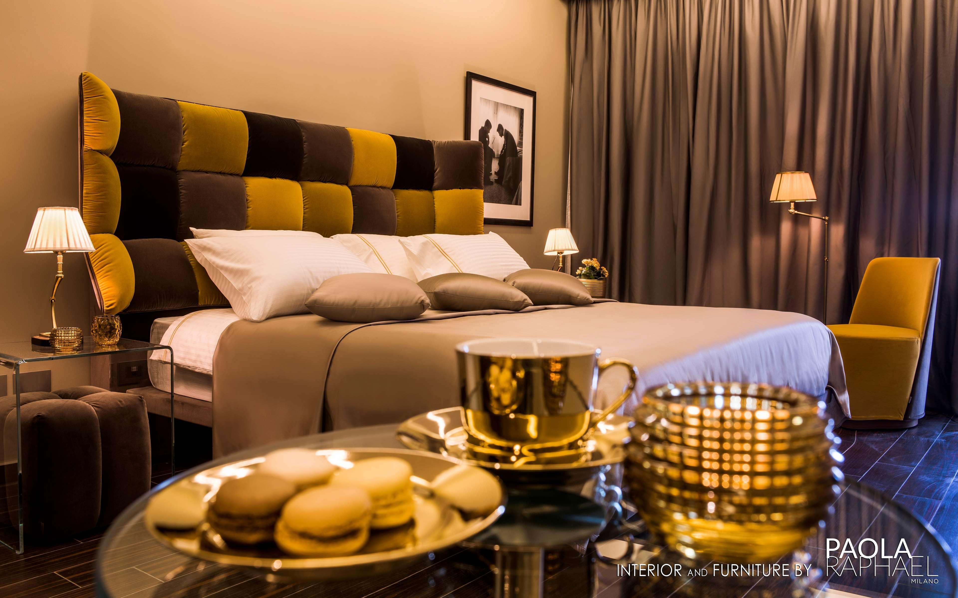 Royal Tulip Achrafieh Hotel Beiroet Buitenkant foto