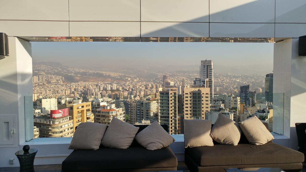 Royal Tulip Achrafieh Hotel Beiroet Buitenkant foto