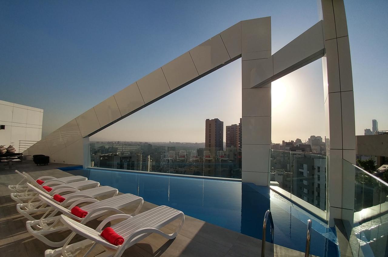 Royal Tulip Achrafieh Hotel Beiroet Buitenkant foto